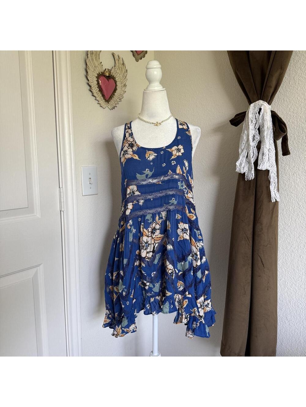 Free People Intimates Flowy Floral Swing Slip Dress 2010s Twee Bohemian Hippie